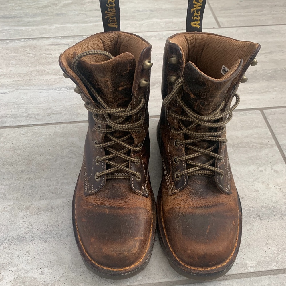 Men’s Dr. Martens boots